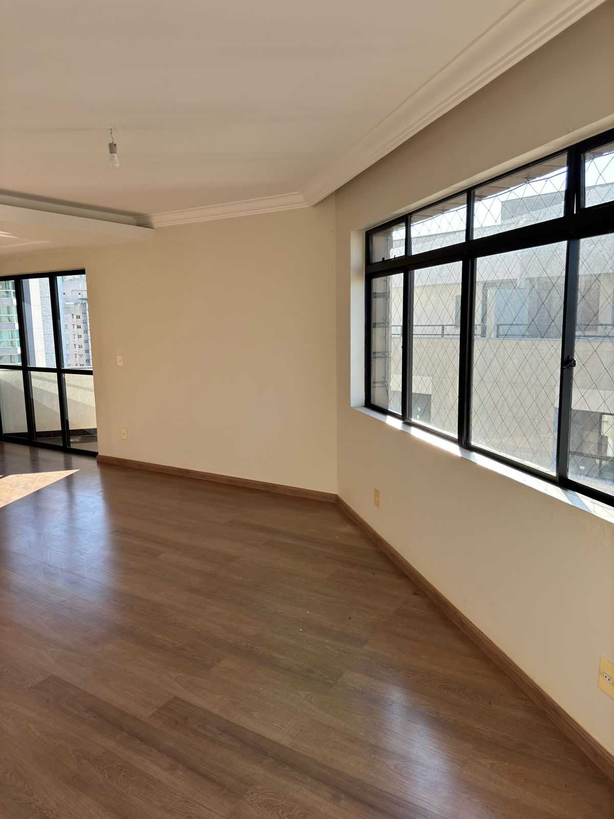 Apartamento à venda com 2 quartos, 181m² - Foto 4