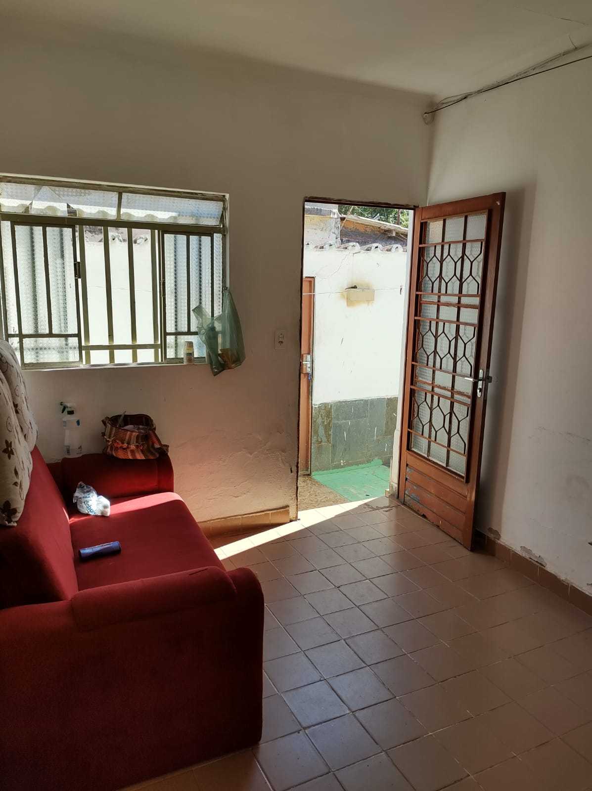 Casa à venda com 3 quartos, 70m² - Foto 3