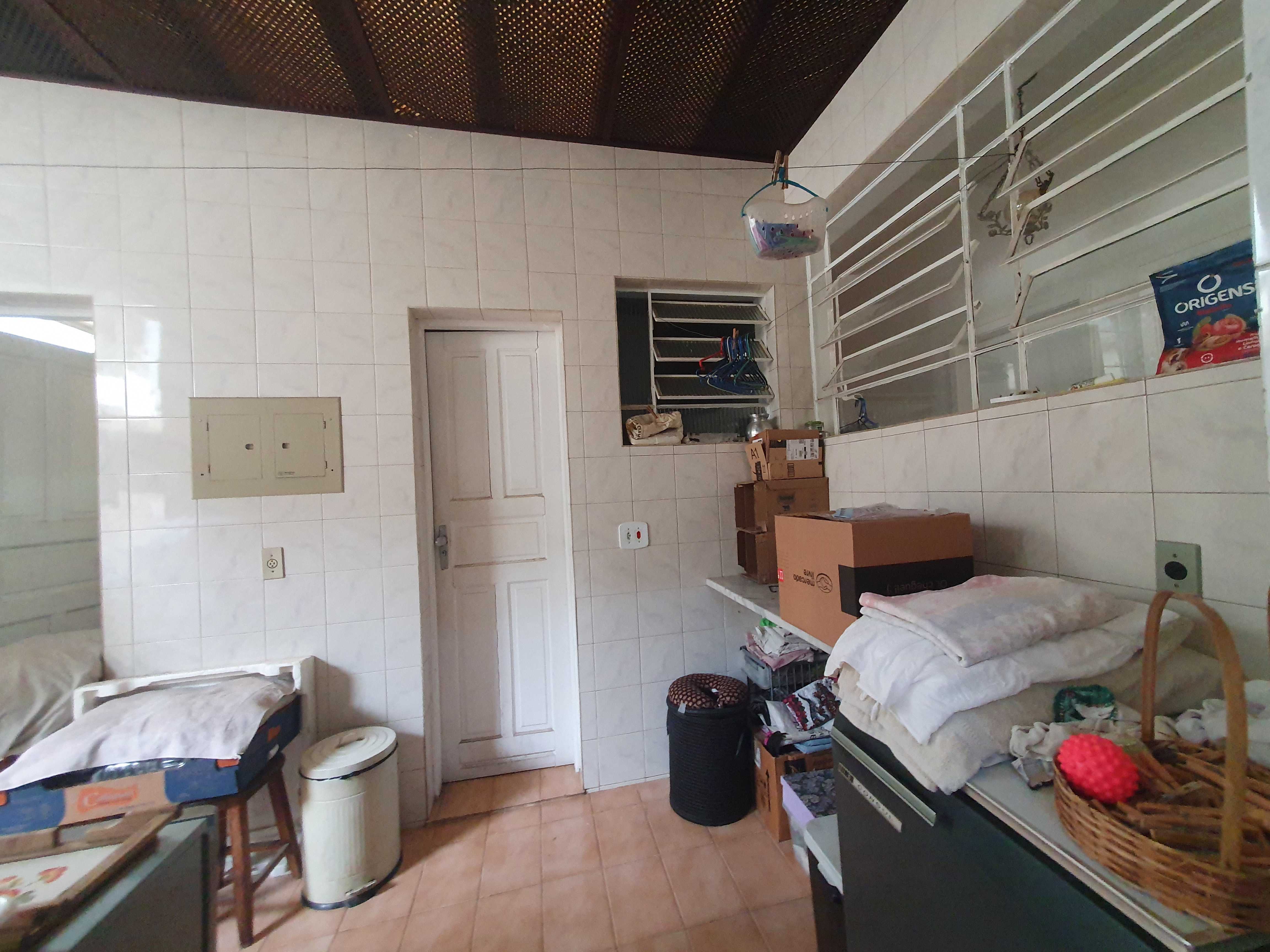 Casa à venda com 3 quartos, 248m² - Foto 18