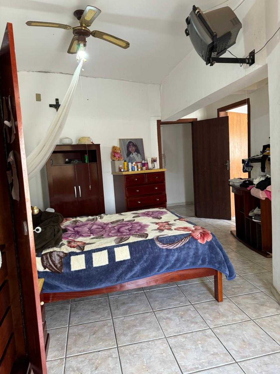 Casa à venda com 4 quartos, 240m² - Foto 10