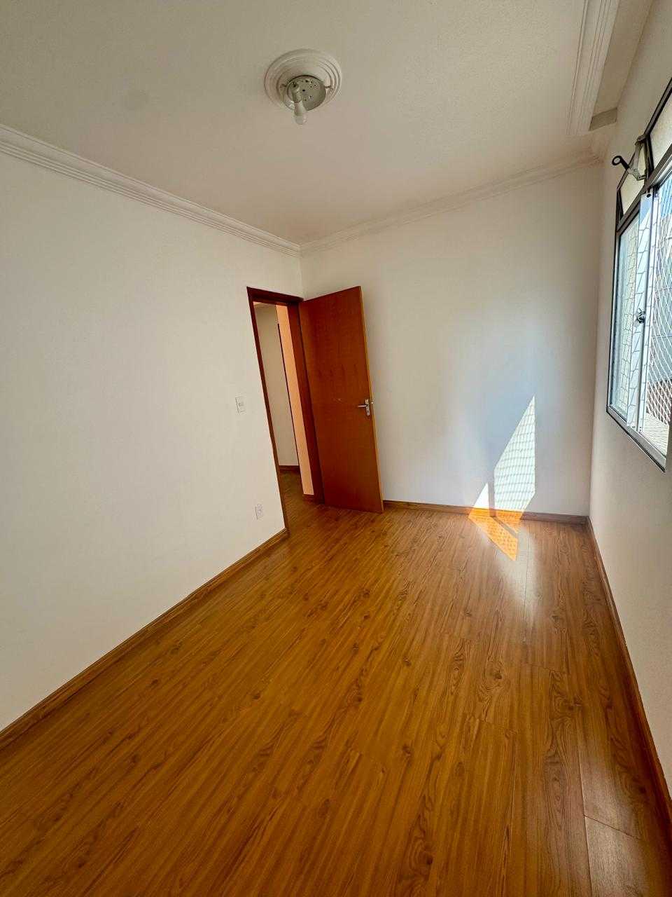 Apartamento à venda com 2 quartos, 55m² - Foto 4