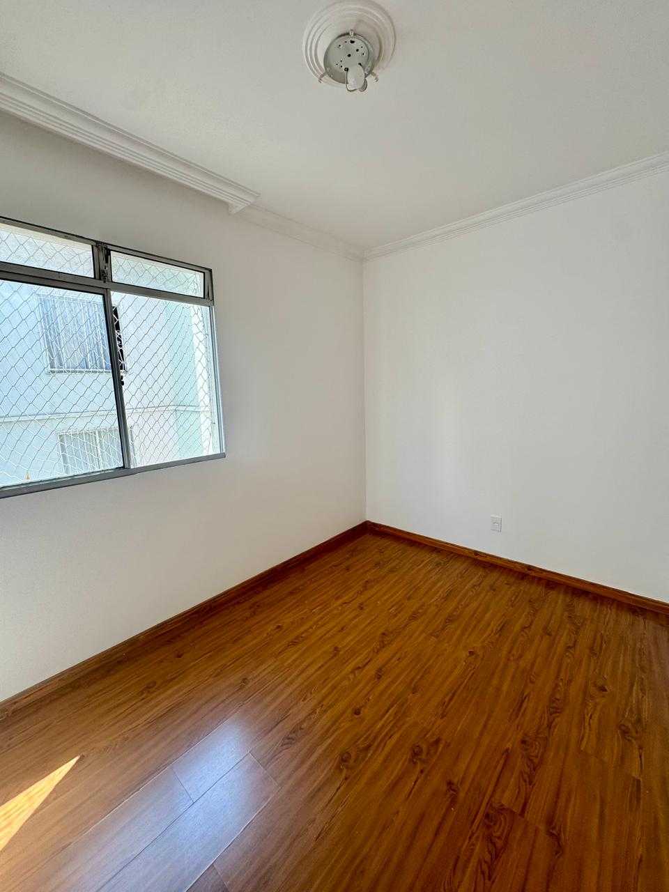 Apartamento à venda com 2 quartos, 55m² - Foto 3