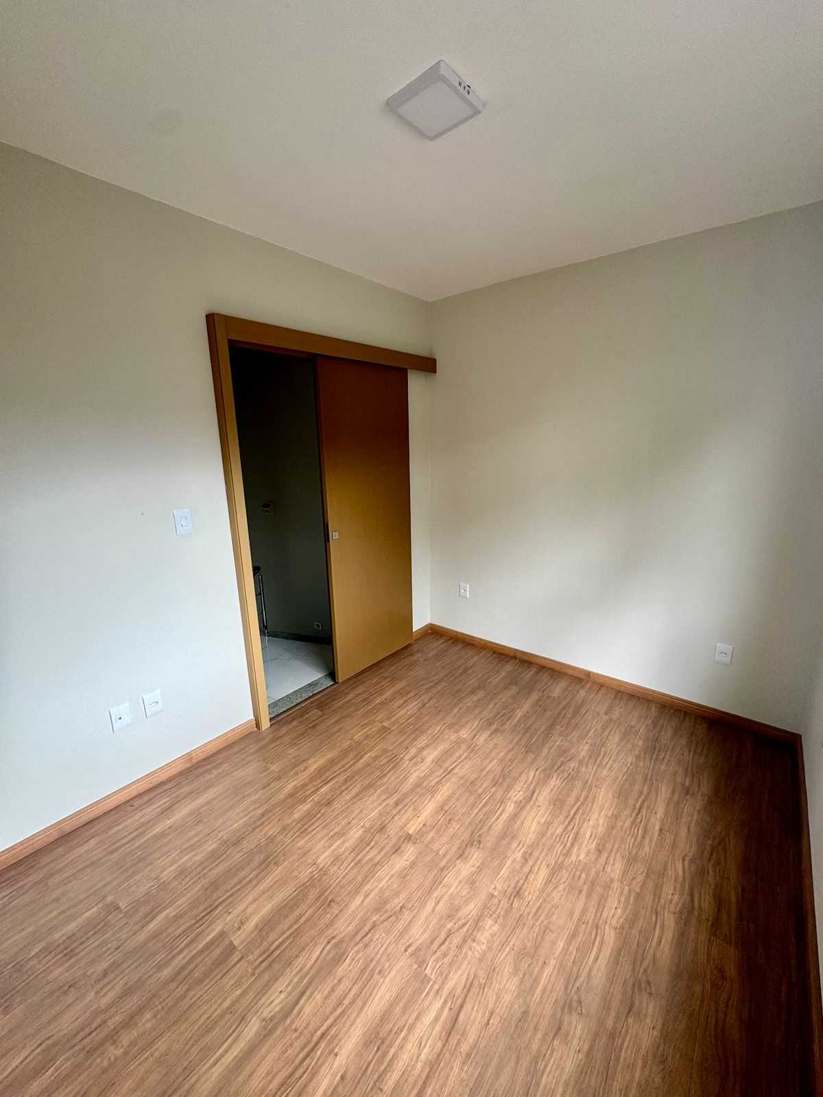 Casa à venda com 3 quartos, 130m² - Foto 5