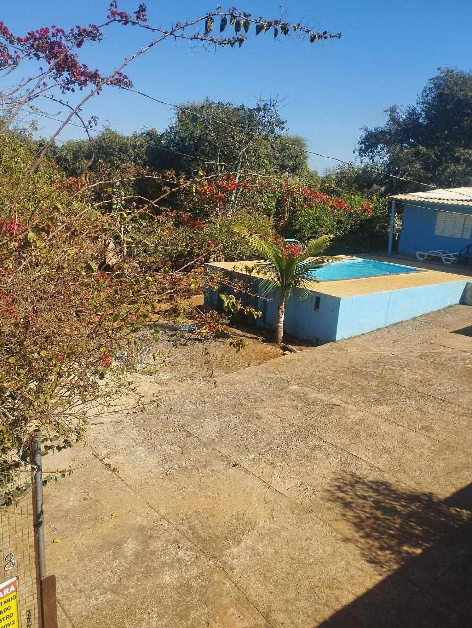 Chácara à venda com 3 quartos, 150m² - Foto 2