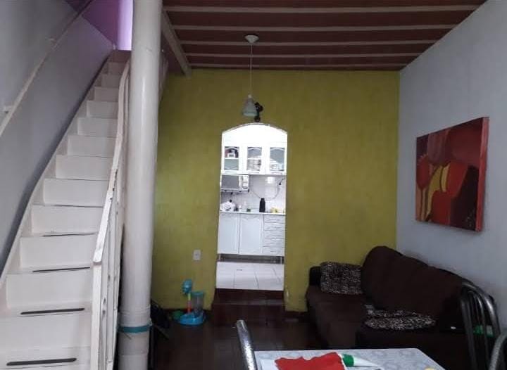 Casa à venda com 3 quartos, 90m² - Foto 9