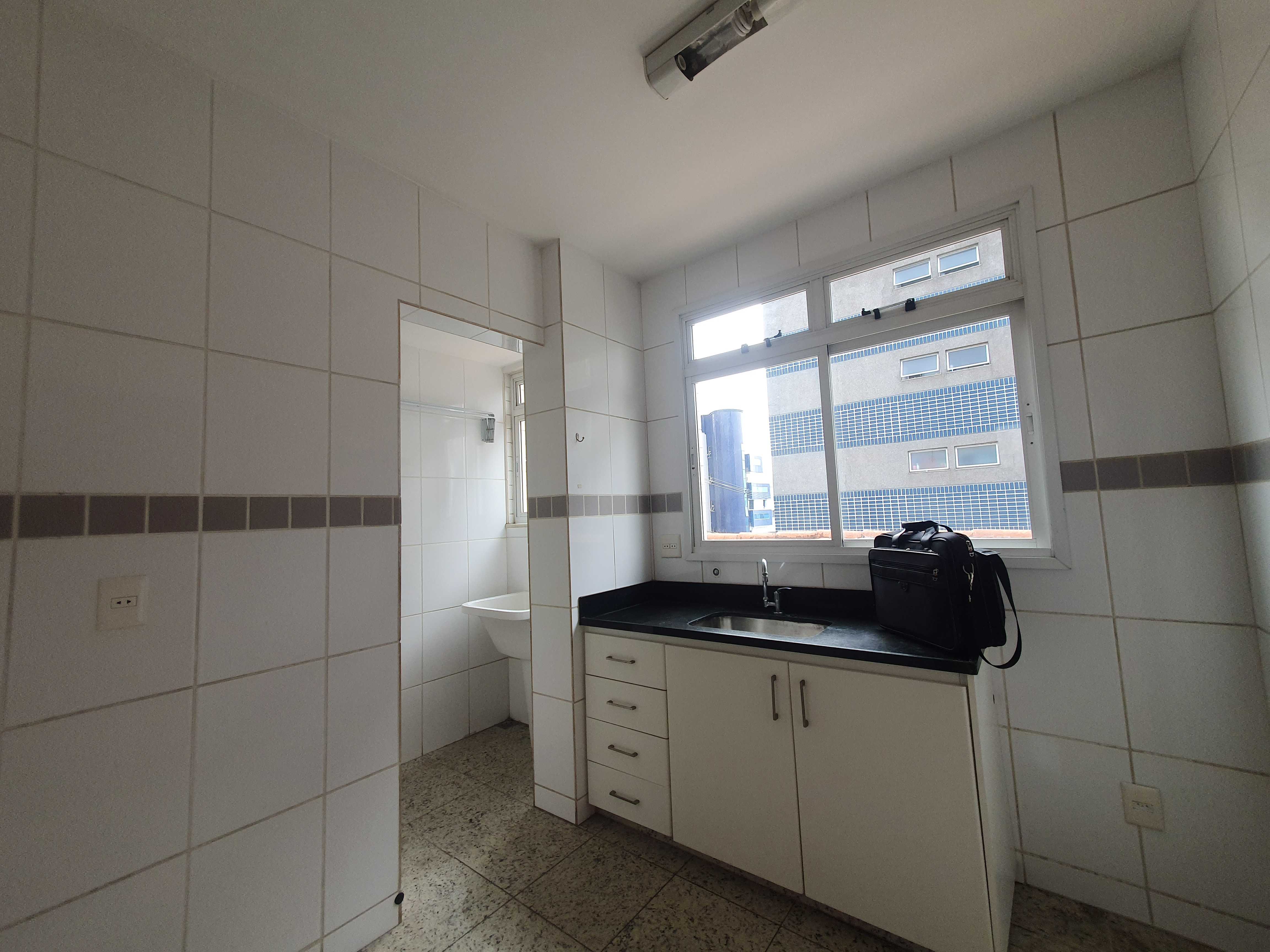 Apartamento à venda com 2 quartos, 65m² - Foto 12