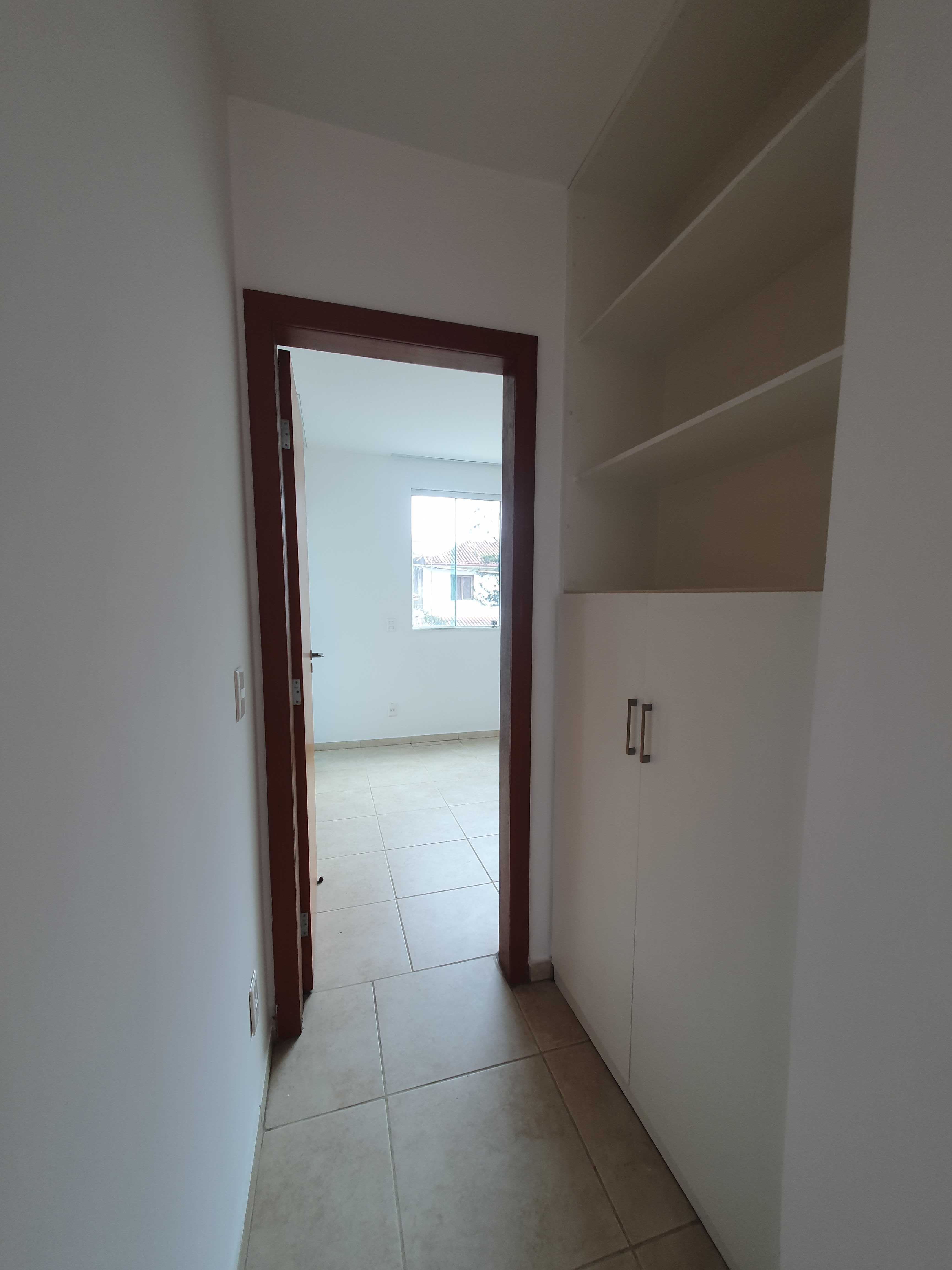 Apartamento à venda com 2 quartos, 65m² - Foto 4