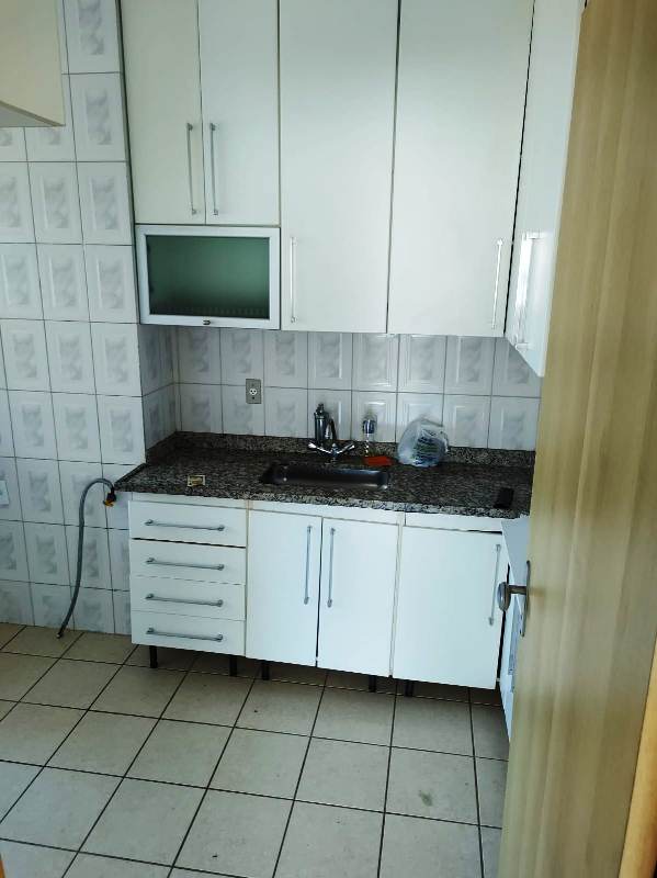 Apartamento à venda com 3 quartos, 80m² - Foto 11