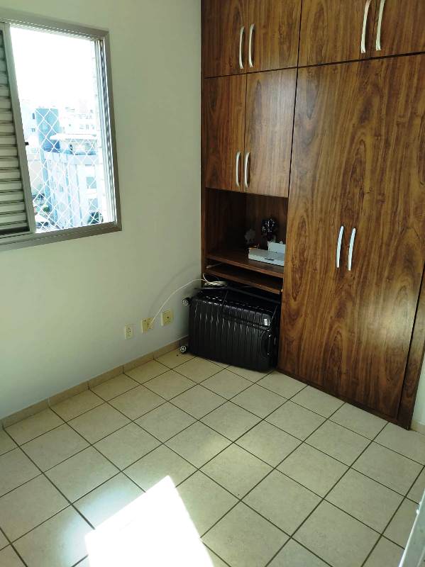 Apartamento à venda com 3 quartos, 80m² - Foto 7