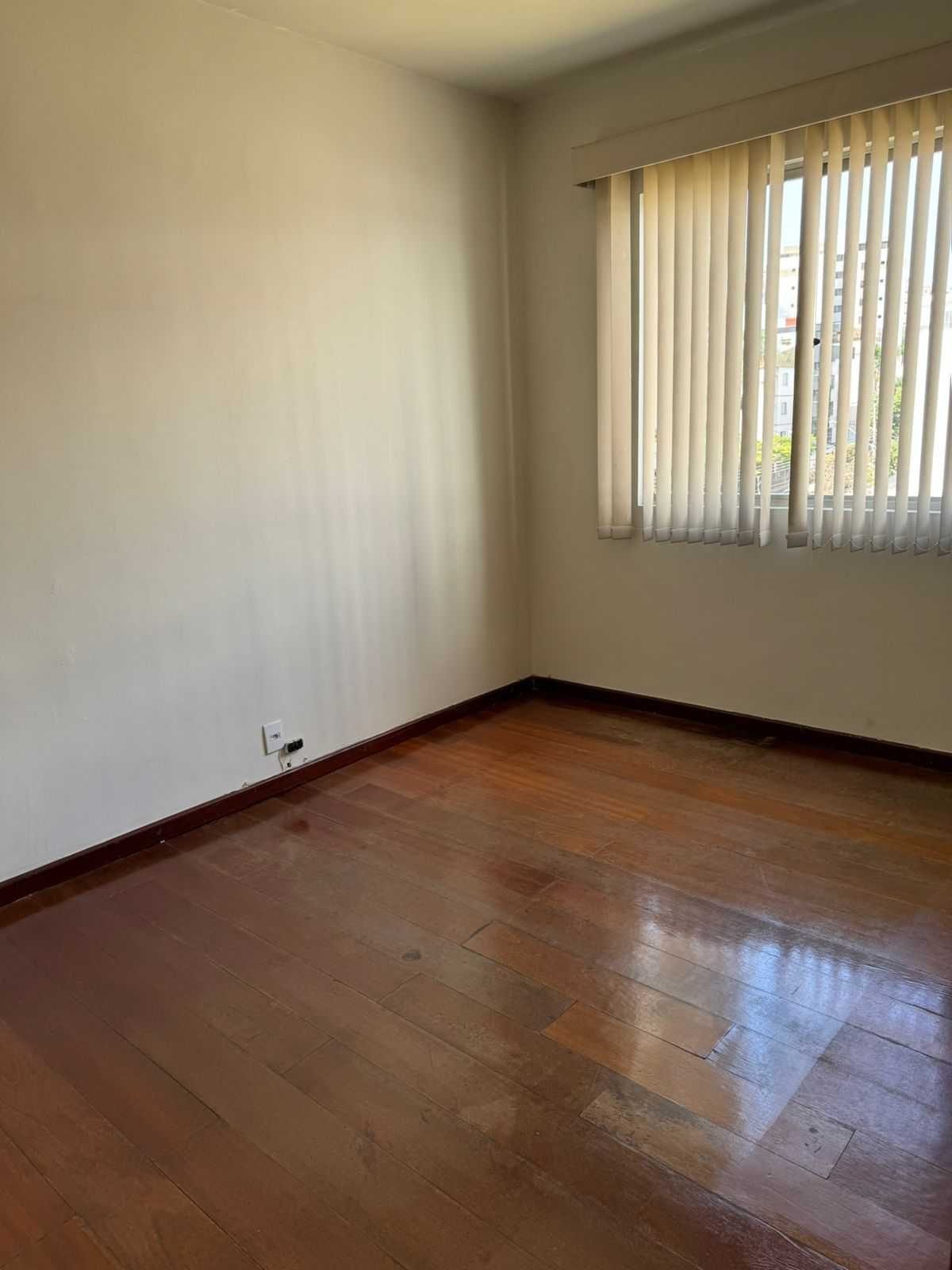 Apartamento à venda com 4 quartos, 86m² - Foto 4