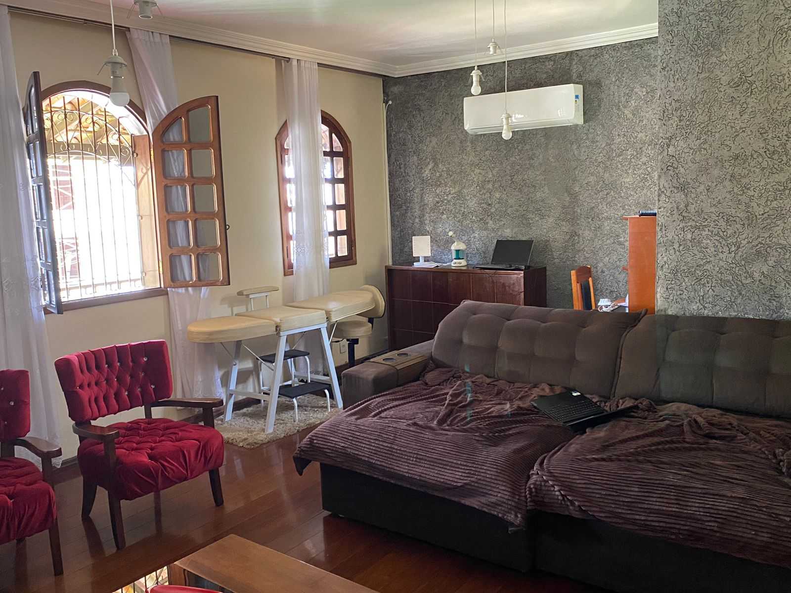 Casa à venda com 3 quartos, 290m² - Foto 11