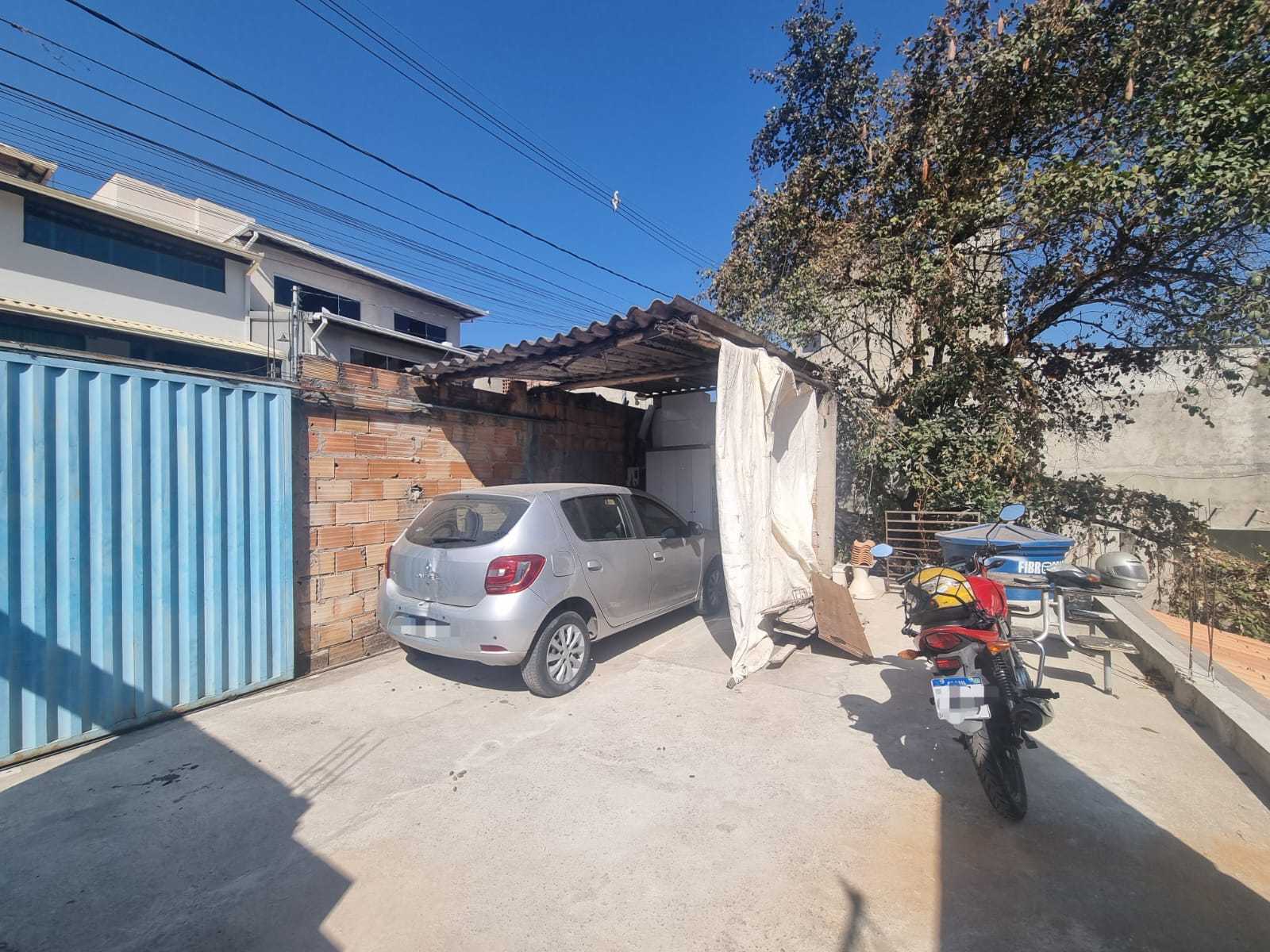 Casa à venda com 2 quartos, 70m² - Foto 2