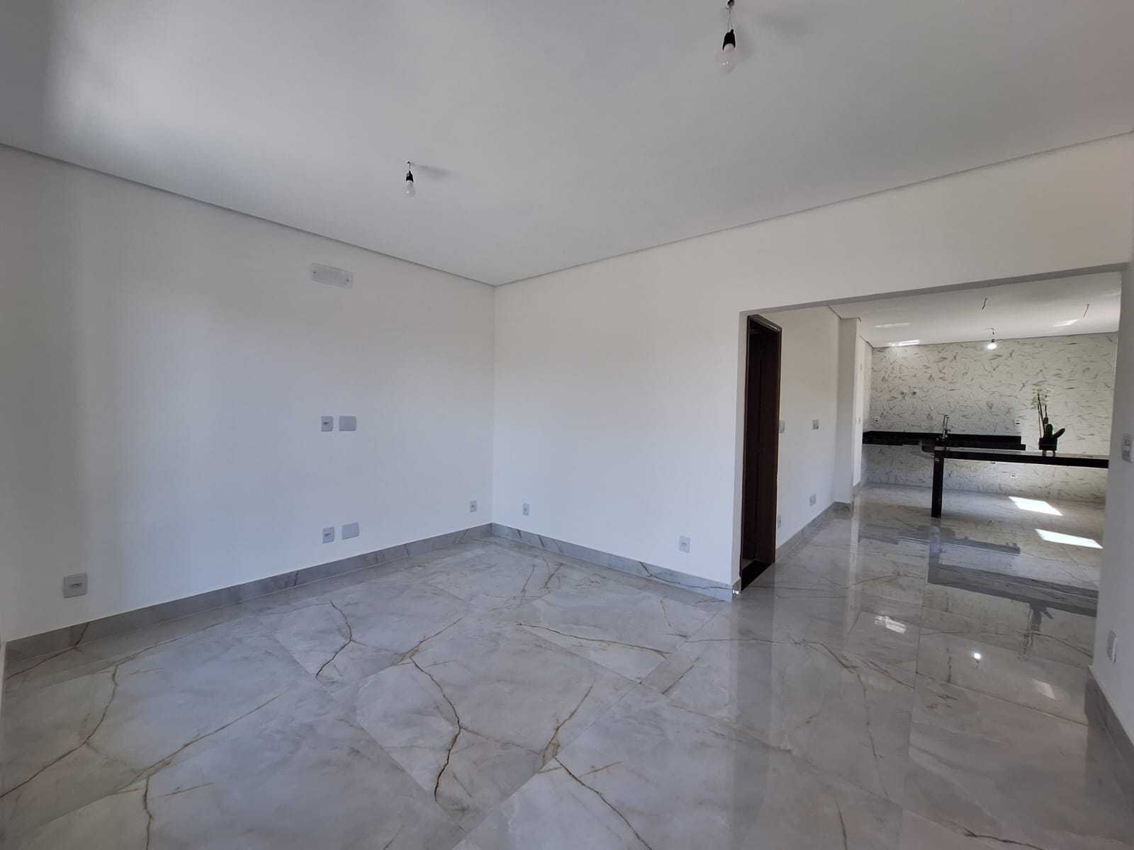 Casa à venda com 3 quartos, 266m² - Foto 4