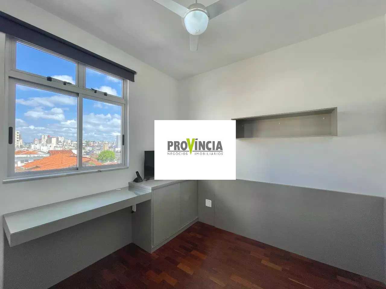 Apartamento à venda com 3 quartos, 77m² - Foto 2