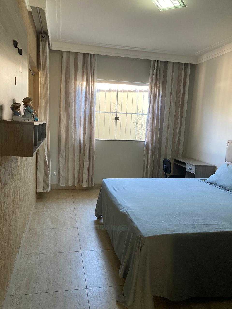 Casa à venda com 4 quartos, 1080m² - Foto 22