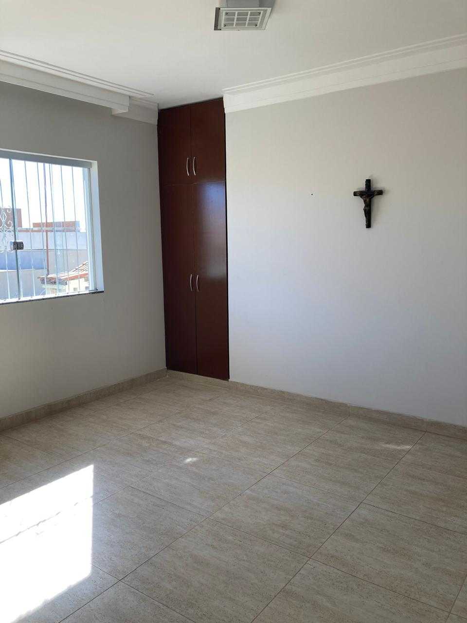 Casa à venda com 4 quartos, 1080m² - Foto 10