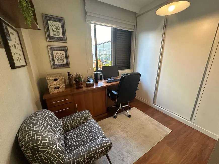 Apartamento à venda com 4 quartos, 212m² - Foto 9