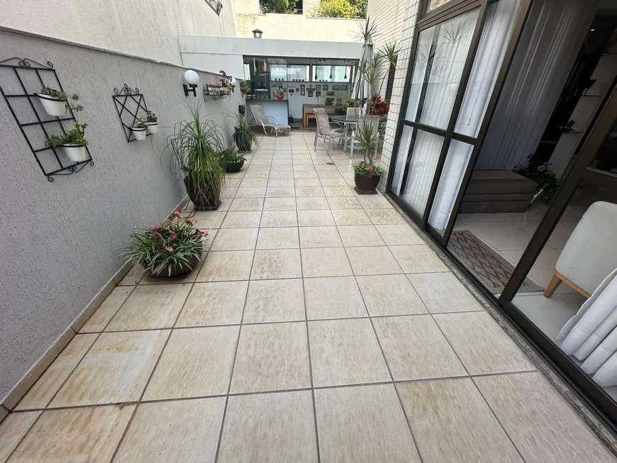 Apartamento à venda com 4 quartos, 212m² - Foto 17