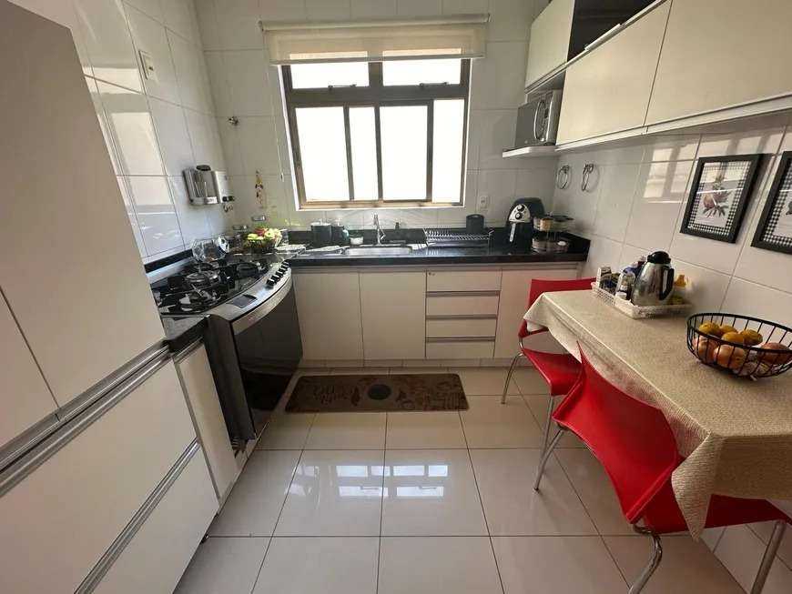 Apartamento à venda com 4 quartos, 212m² - Foto 14