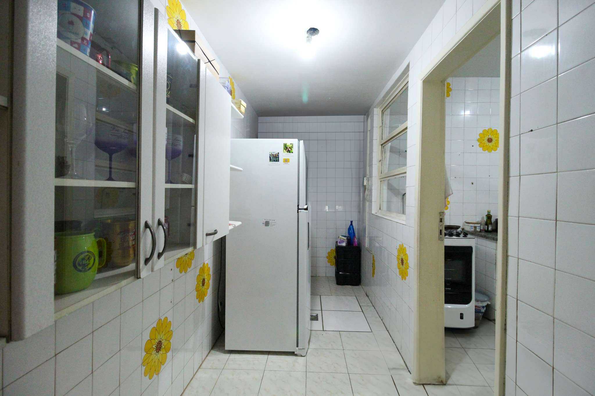 Apartamento à venda com 3 quartos, 90m² - Foto 17