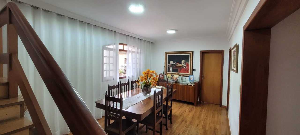 Casa à venda com 4 quartos, 253m² - Foto 10