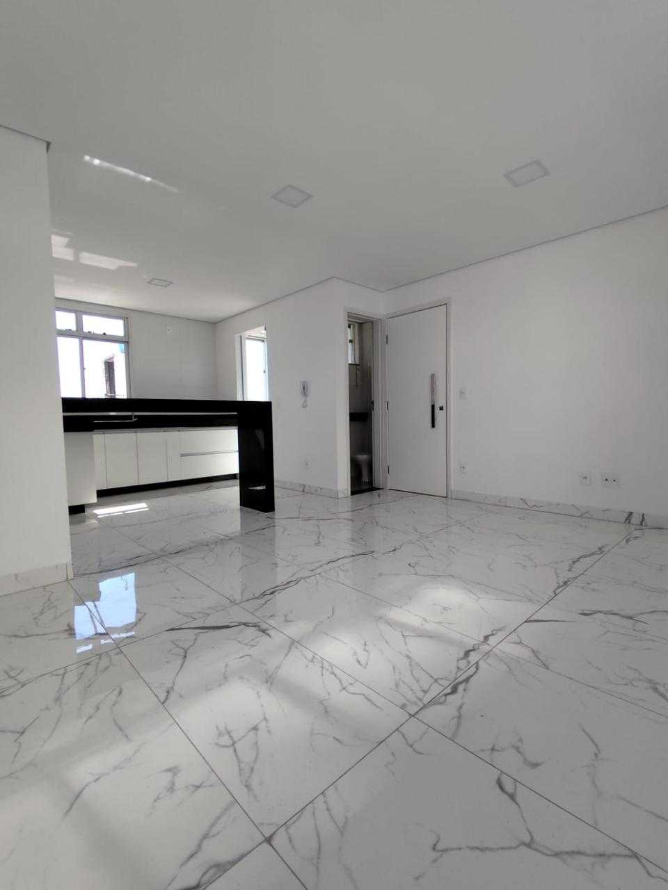 Apartamento à venda com 3 quartos, 75m² - Foto 1