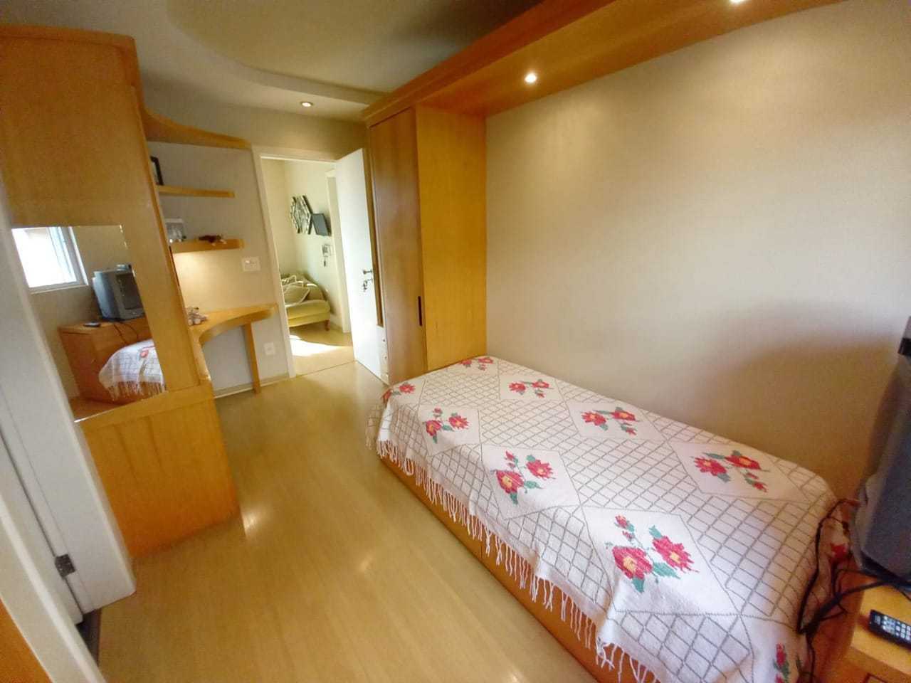 Casa à venda com 5 quartos, 324m² - Foto 16