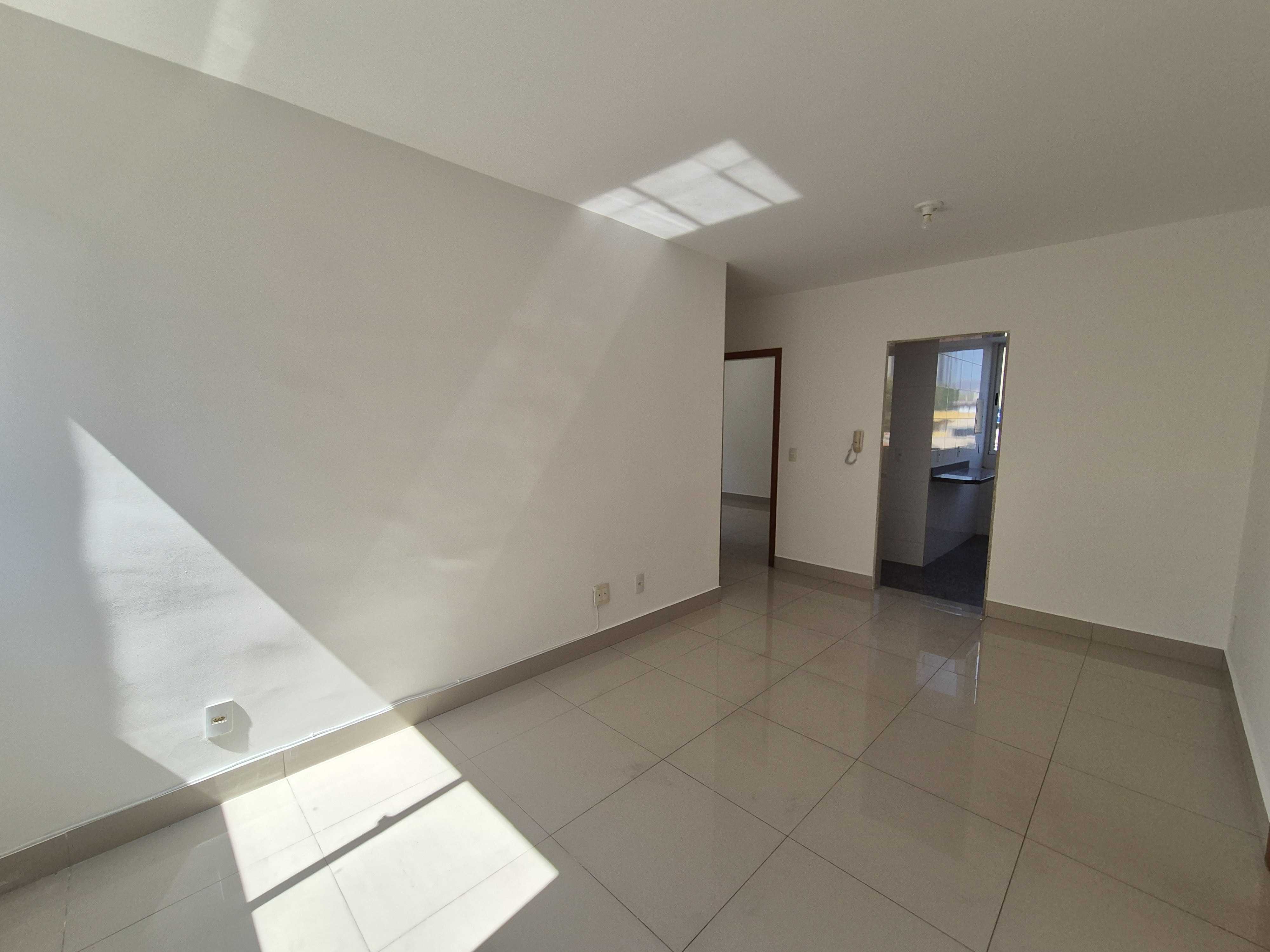 Apartamento à venda com 2 quartos, 60m² - Foto 1