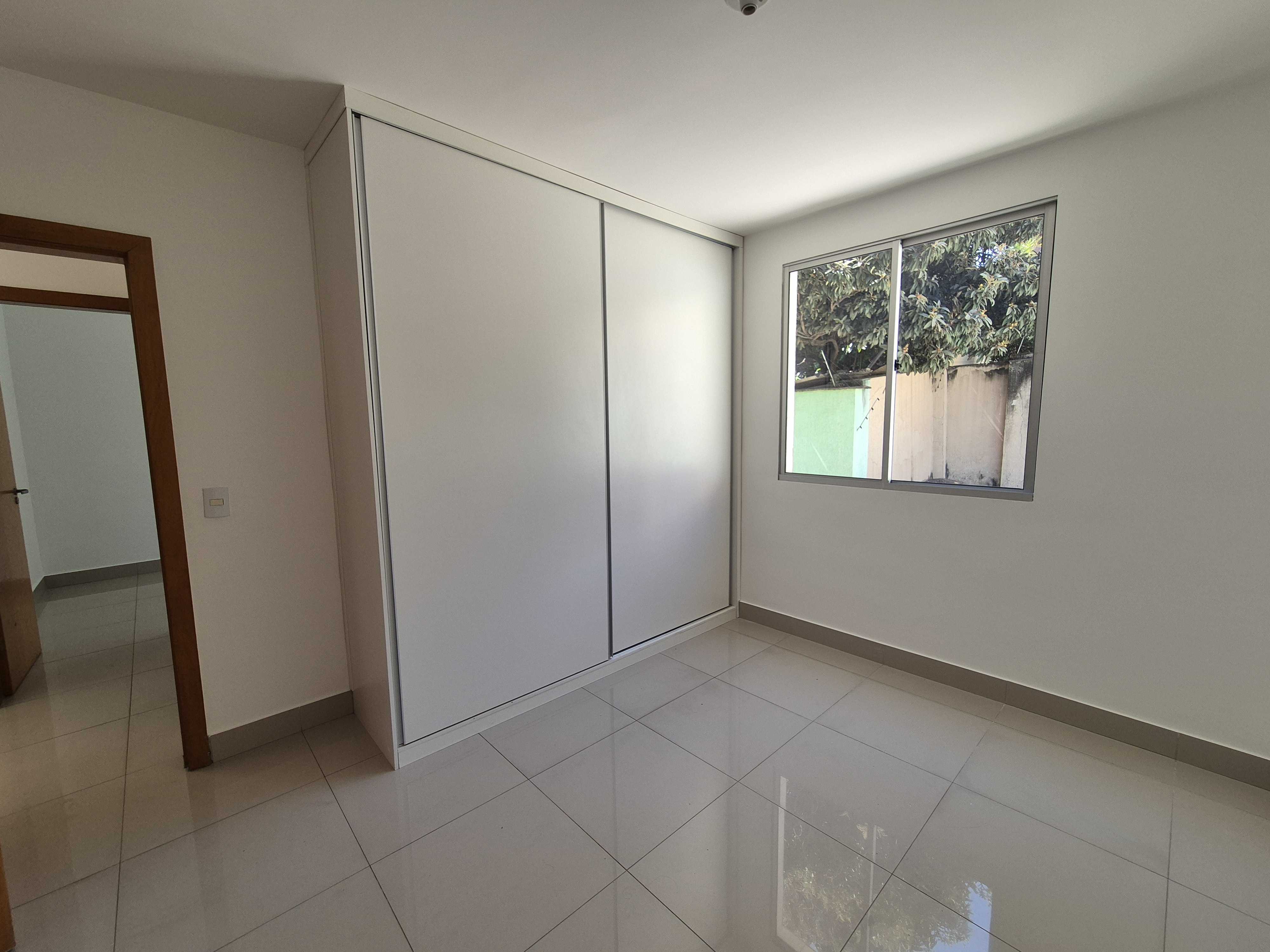 Apartamento à venda com 2 quartos, 60m² - Foto 7