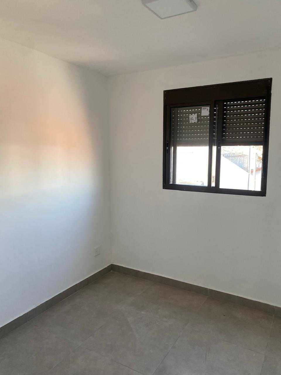 Casa à venda com 2 quartos, 110m² - Foto 2