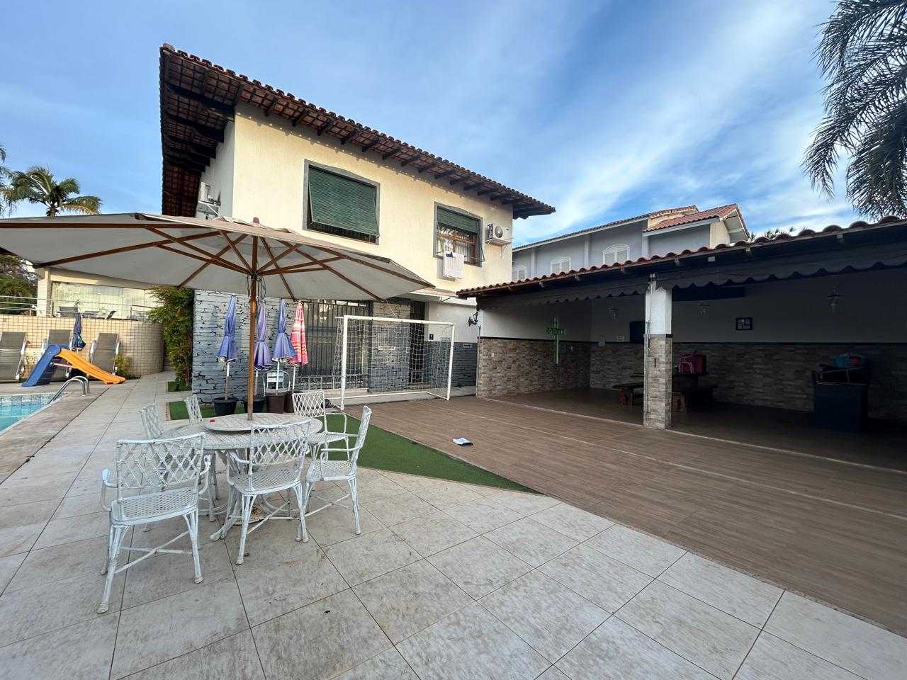 Casa à venda com 4 quartos, 553m² - Foto 3