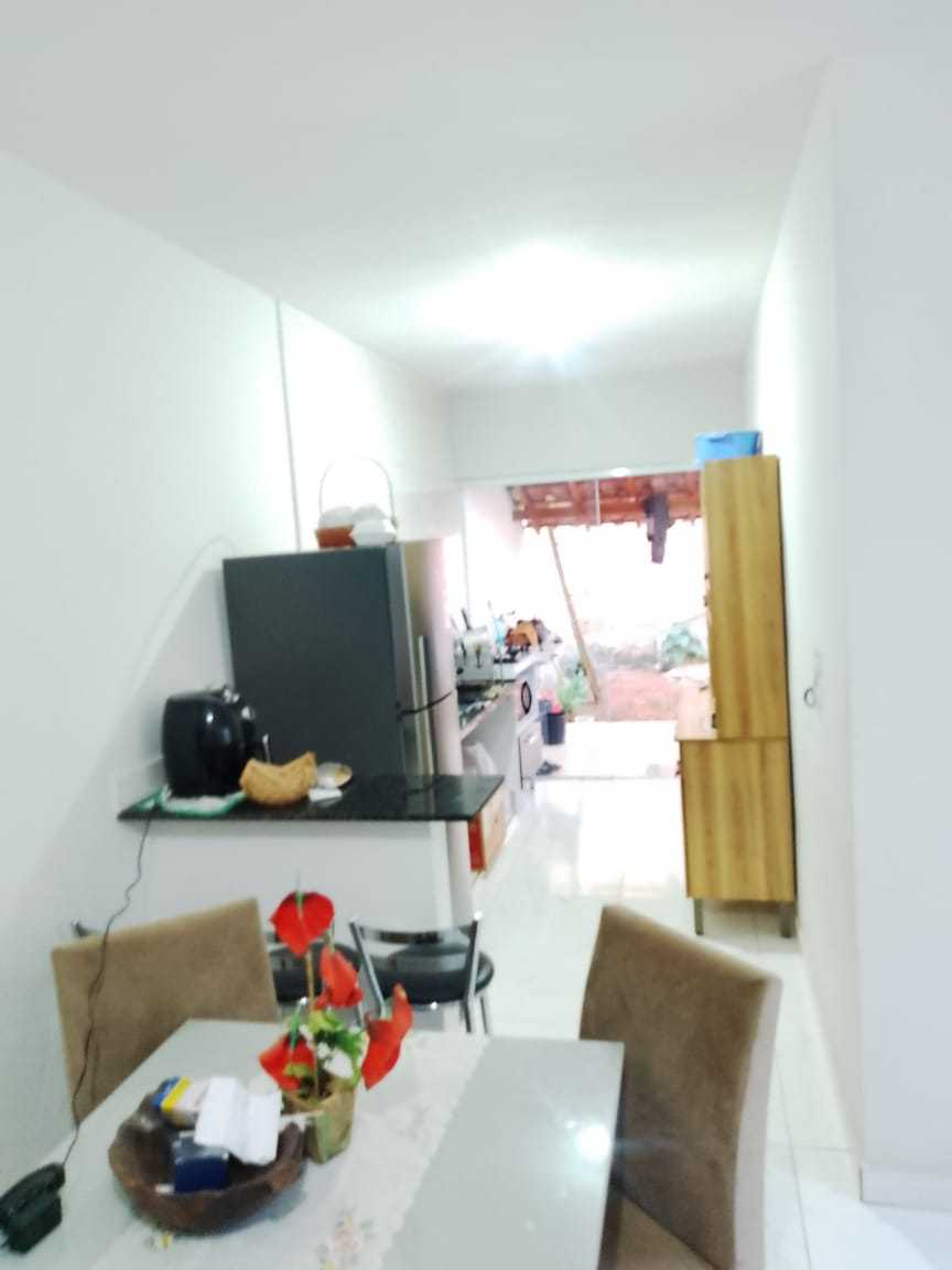 Casa à venda com 2 quartos, 120m² - Foto 9