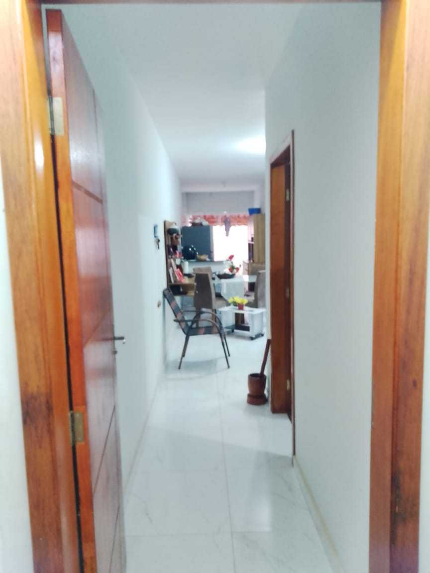 Casa à venda com 2 quartos, 120m² - Foto 4