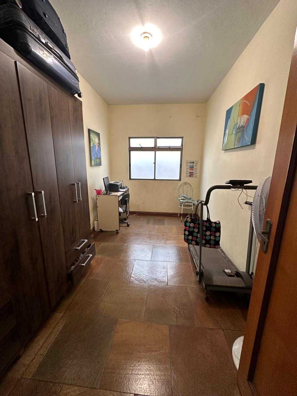 Casa à venda com 4 quartos, 230m² - Foto 18