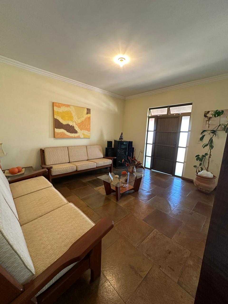 Casa à venda com 4 quartos, 230m² - Foto 12