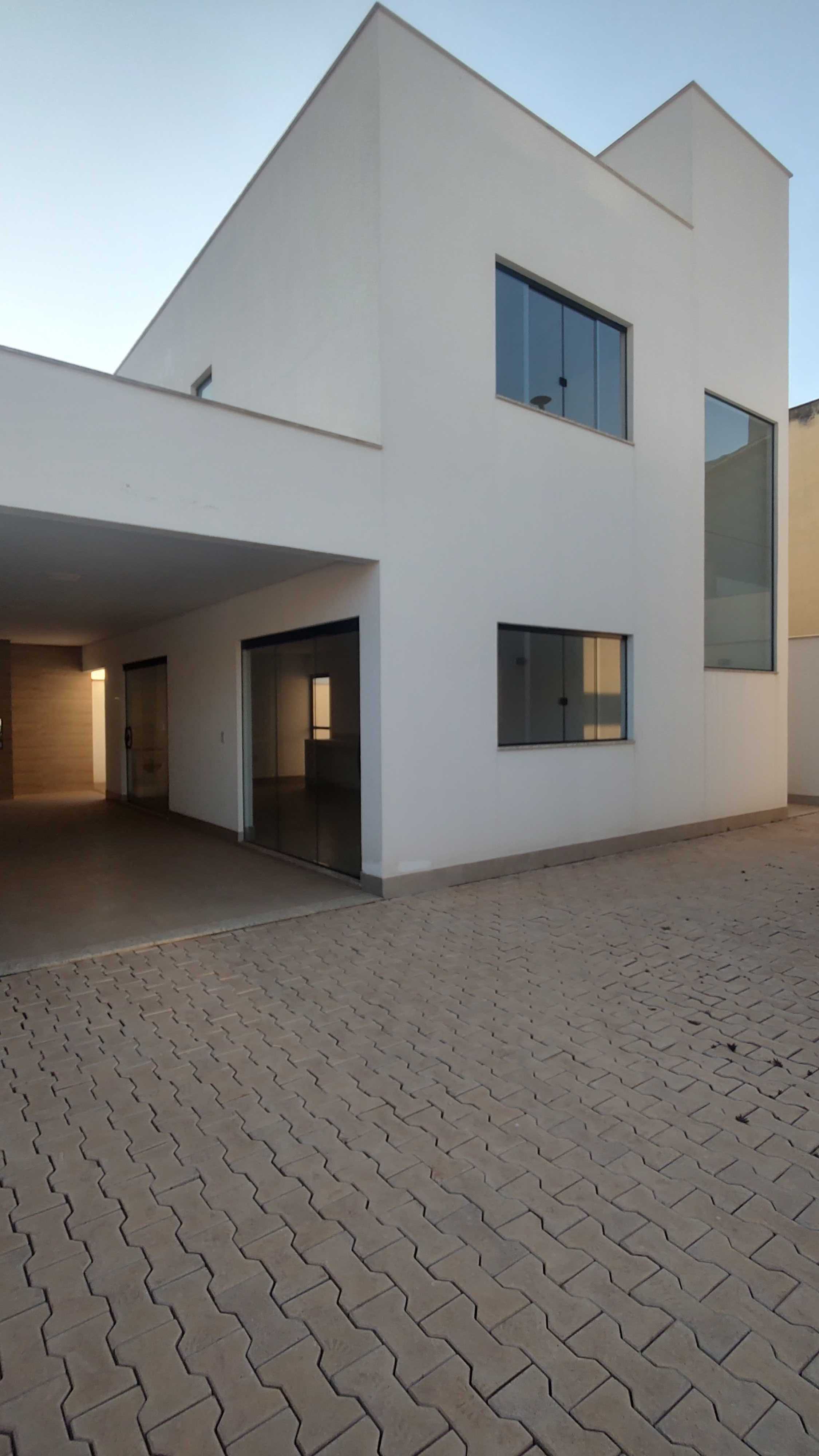 Casa à venda com 3 quartos, 57m² - Foto 1