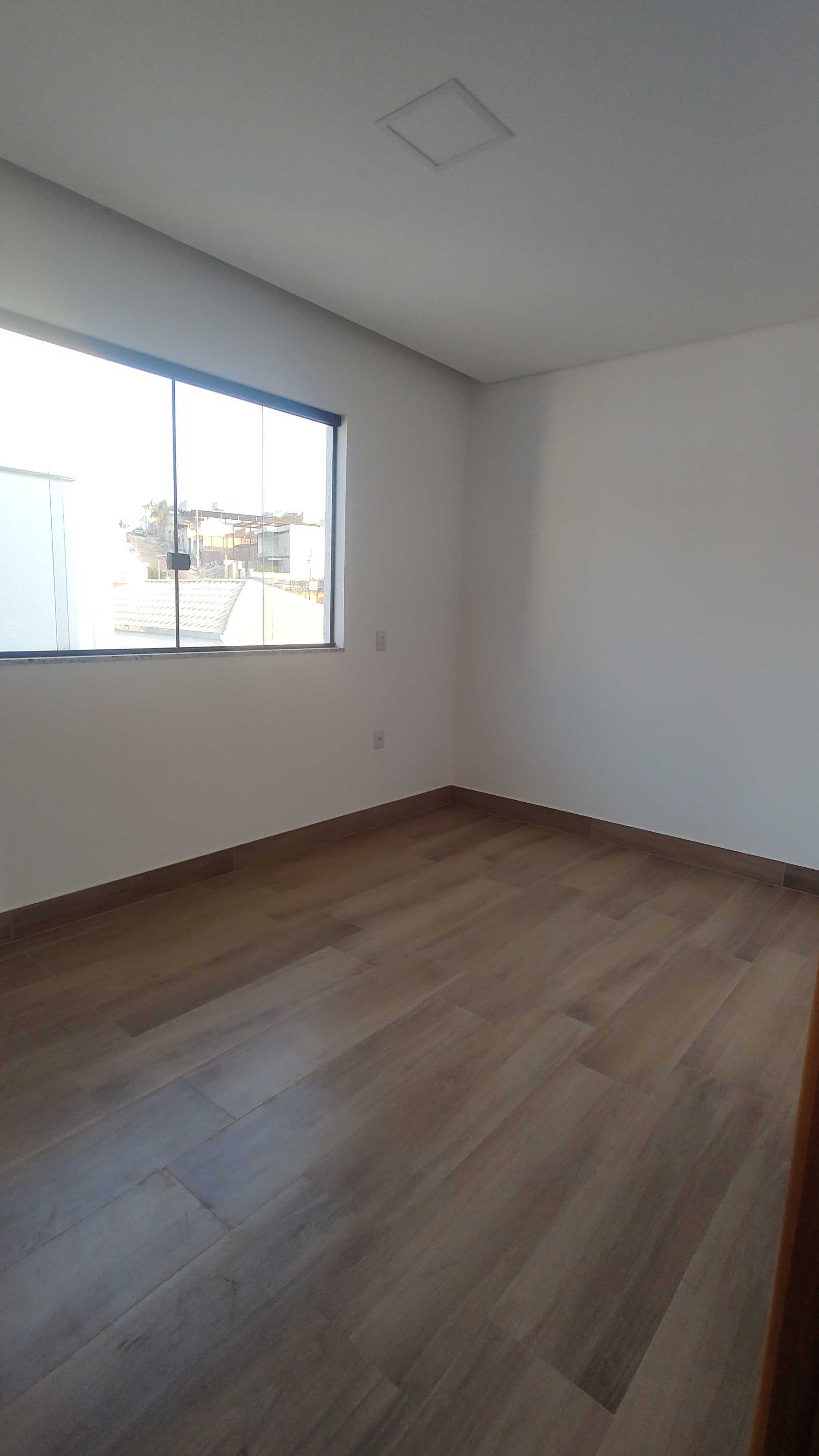 Casa à venda com 3 quartos, 100m² - Foto 12