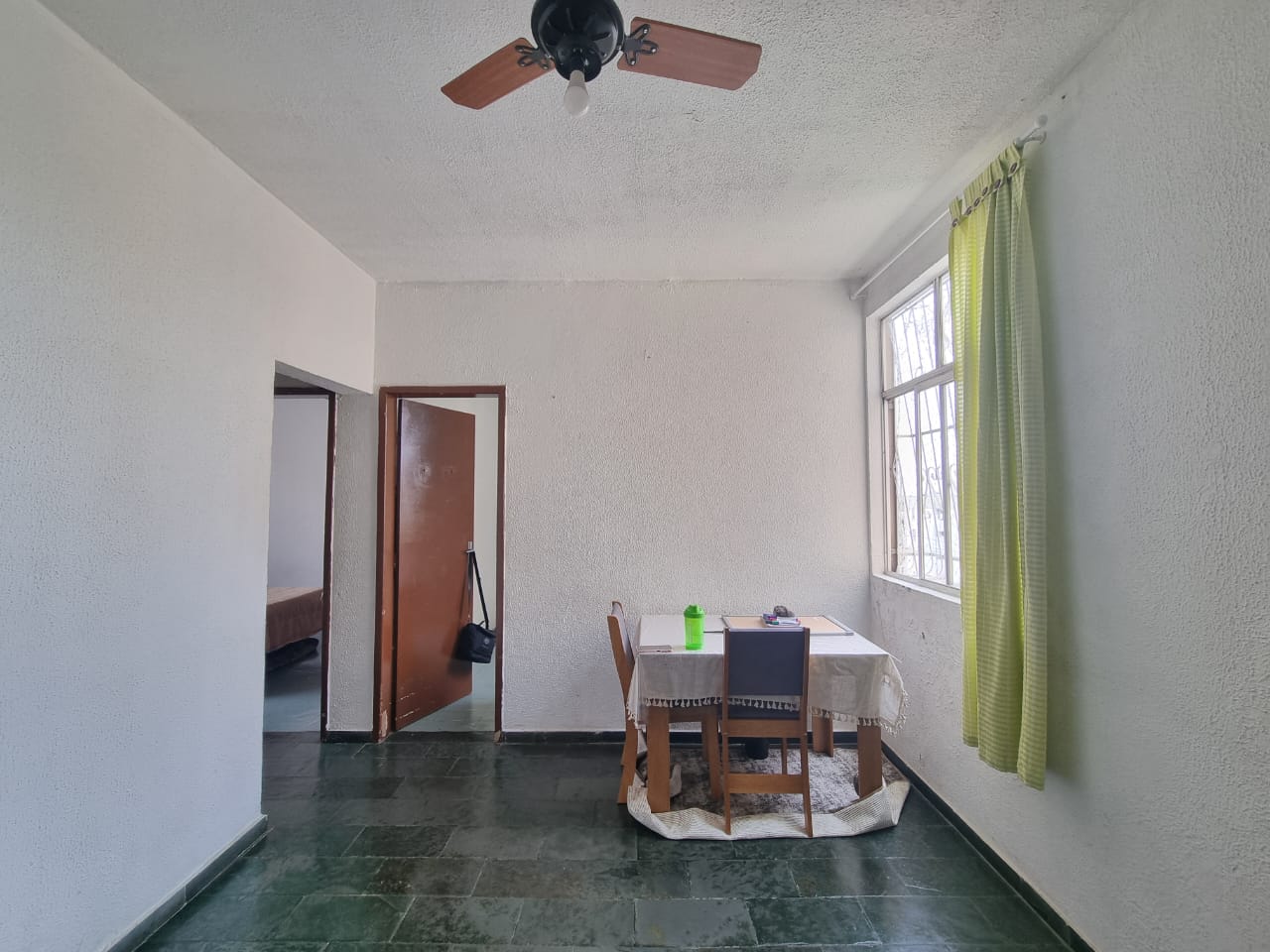 Apartamento à venda com 2 quartos, 54m² - Foto 2