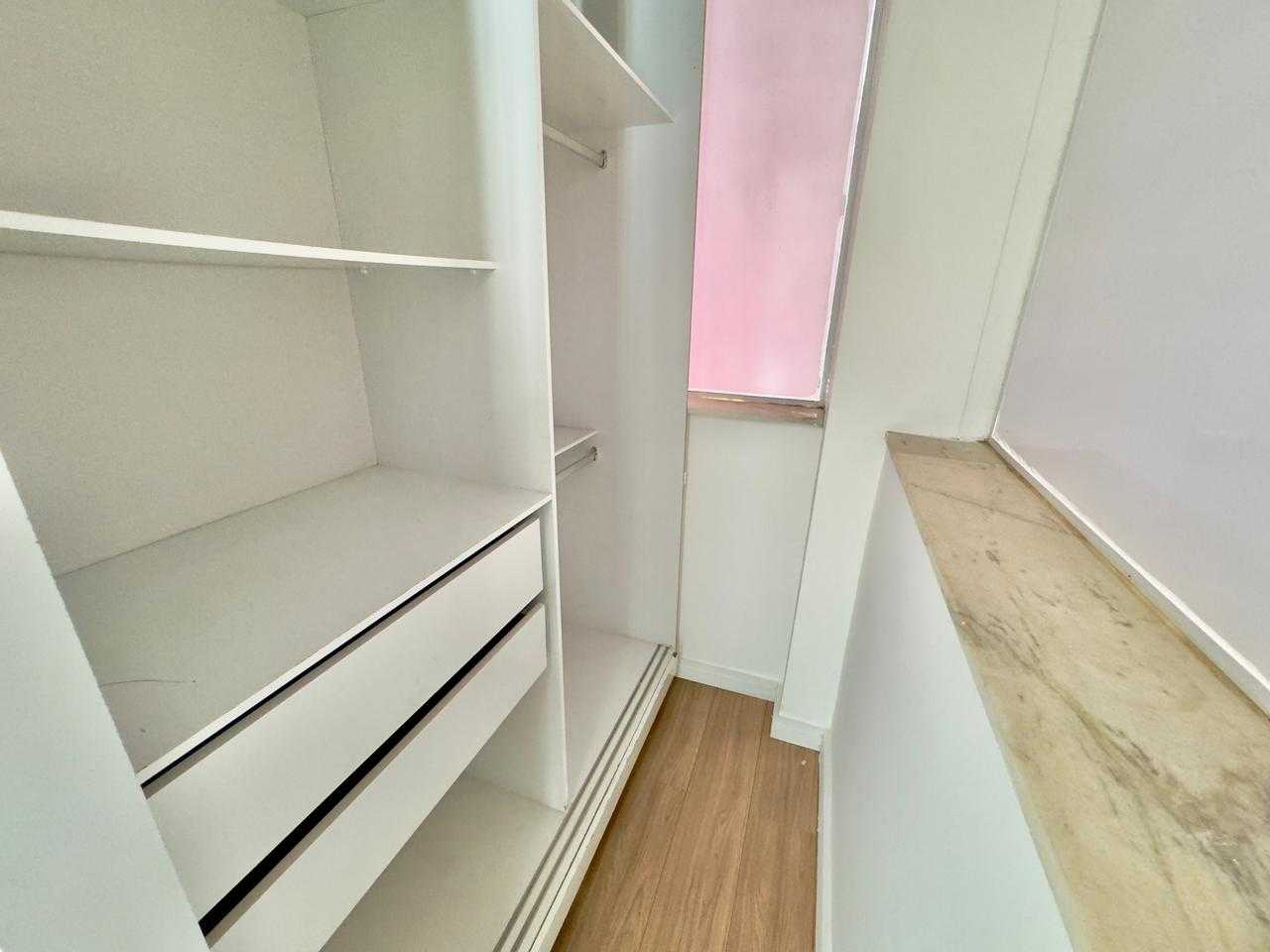 Apartamento à venda com 3 quartos, 150m² - Foto 12