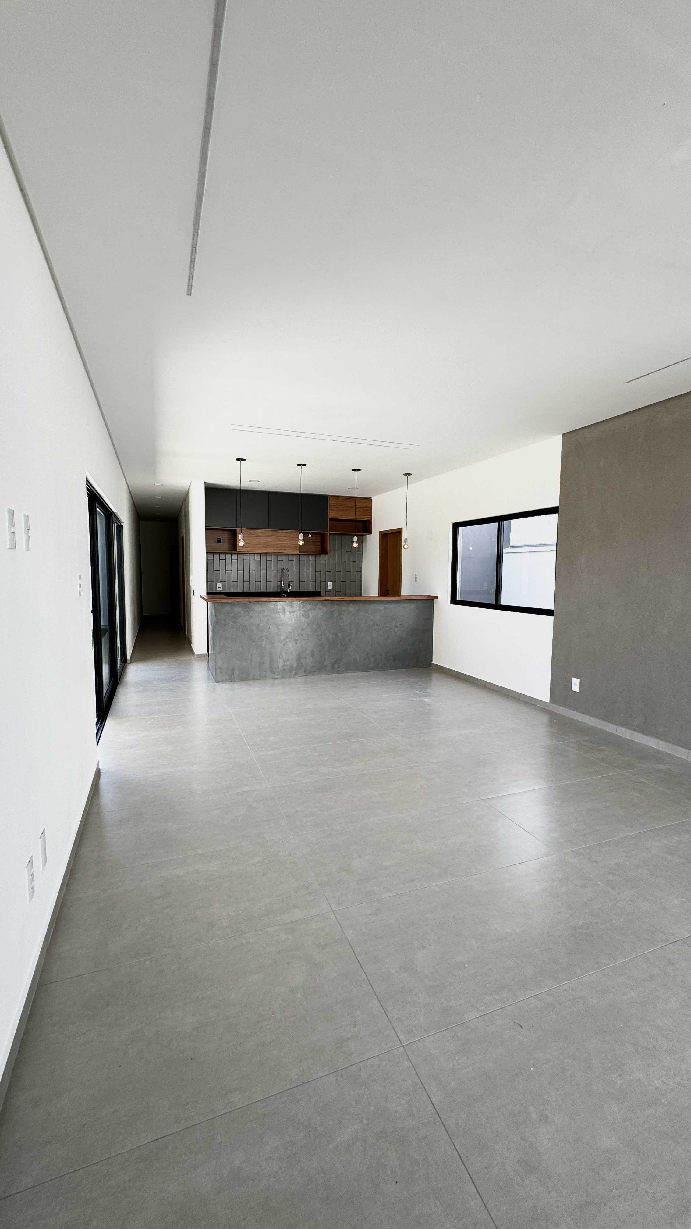 Casa à venda com 4 quartos, 280m² - Foto 3