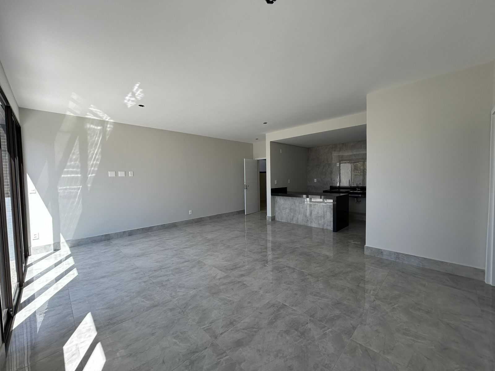 Apartamento à venda com 3 quartos, 166m² - Foto 6