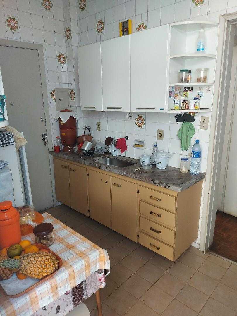 Apartamento à venda com 2 quartos, 65m² - Foto 18