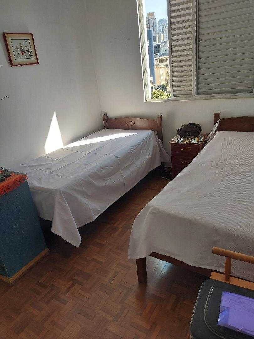 Apartamento à venda com 2 quartos, 65m² - Foto 11