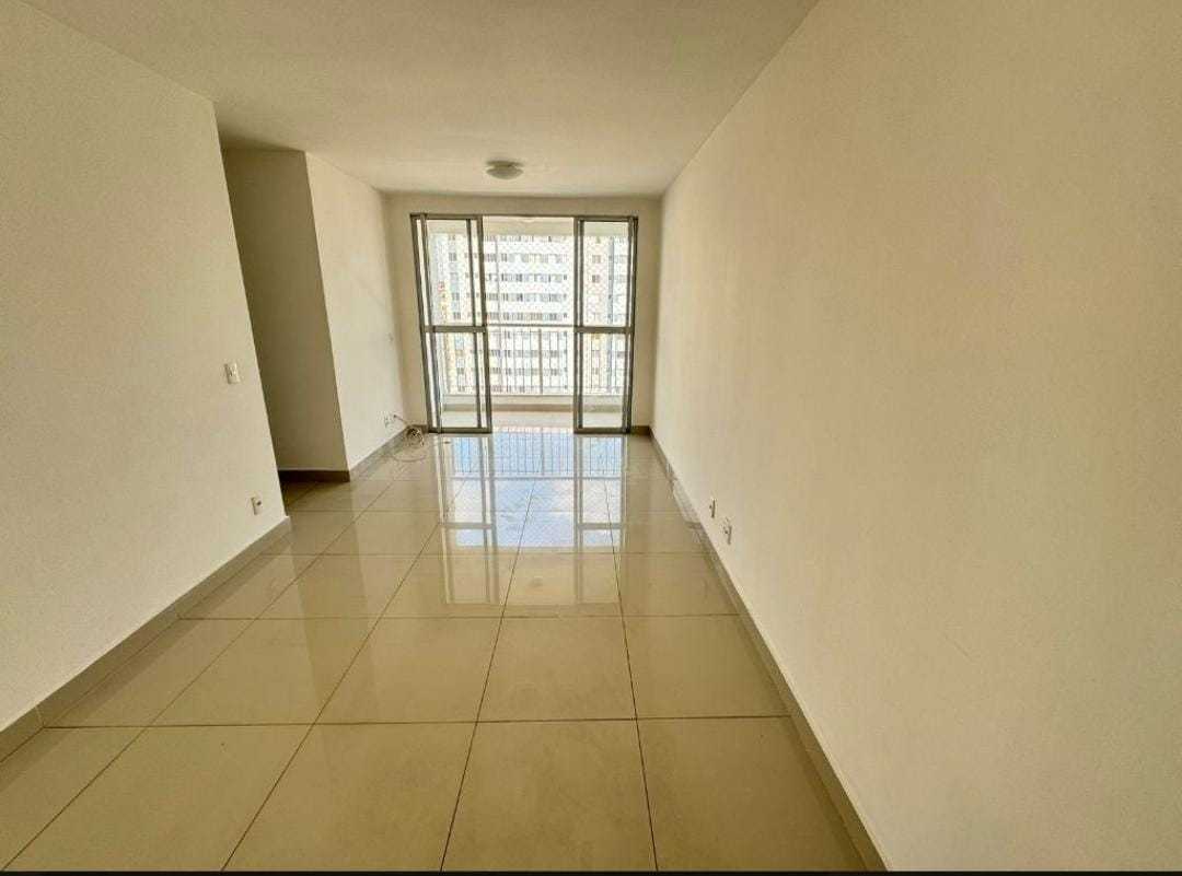 Apartamento à venda com 2 quartos, 67m² - Foto 1