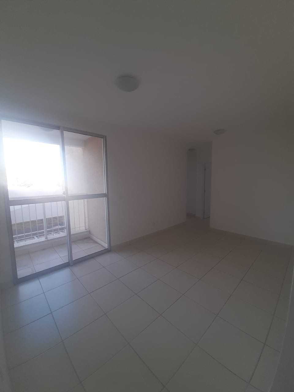 Apartamento à venda com 2 quartos, 67m² - Foto 2