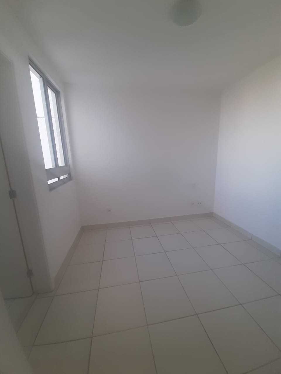 Apartamento à venda com 2 quartos, 67m² - Foto 4