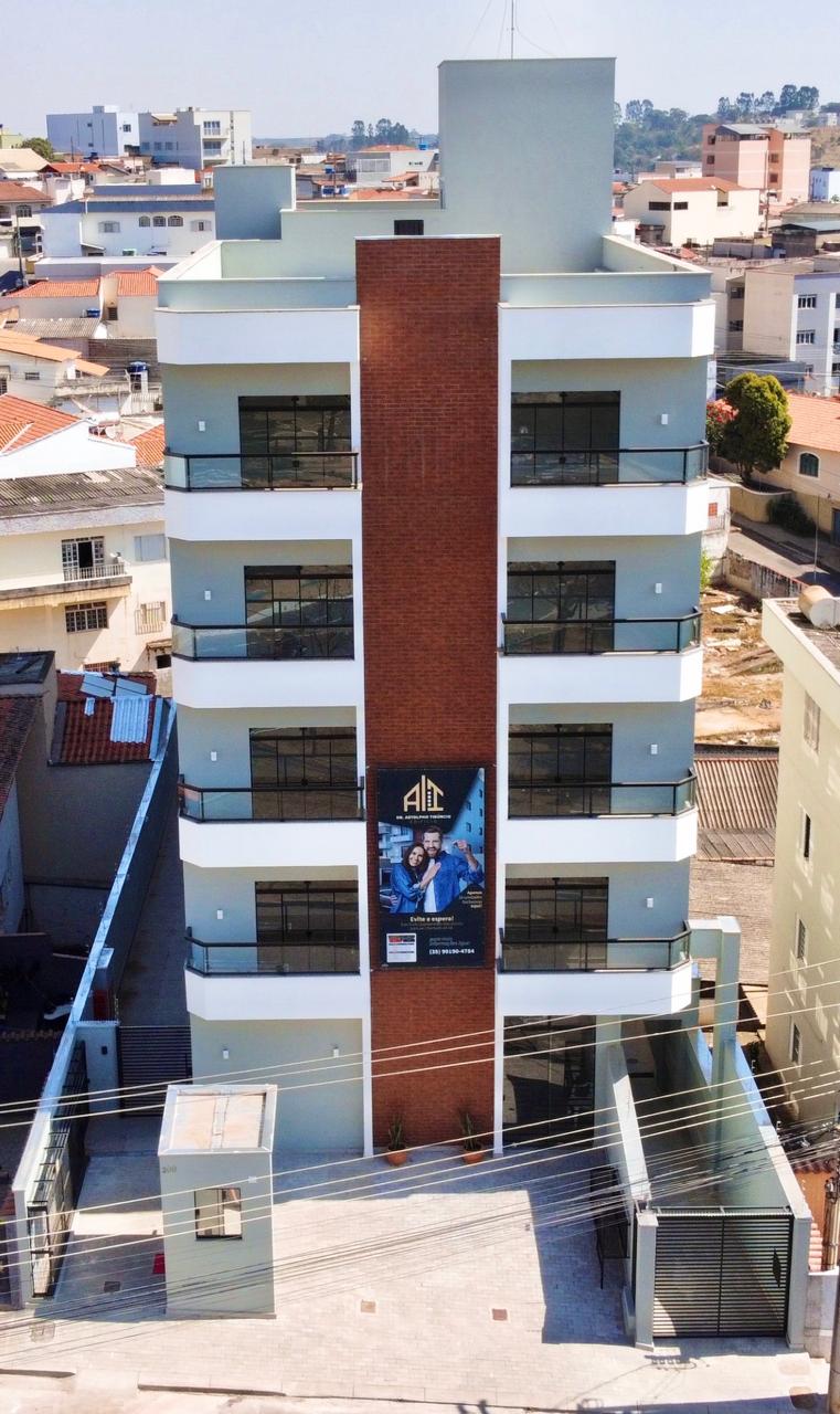 Apartamento para alugar com 2 quartos, 80m² - Foto 1