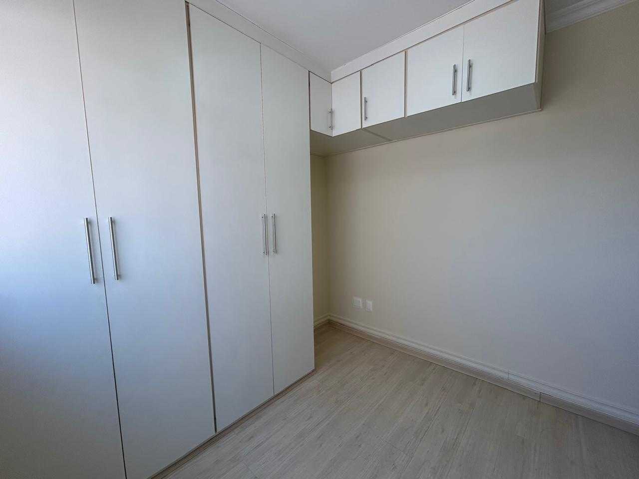 Apartamento à venda com 2 quartos, 60m² - Foto 13