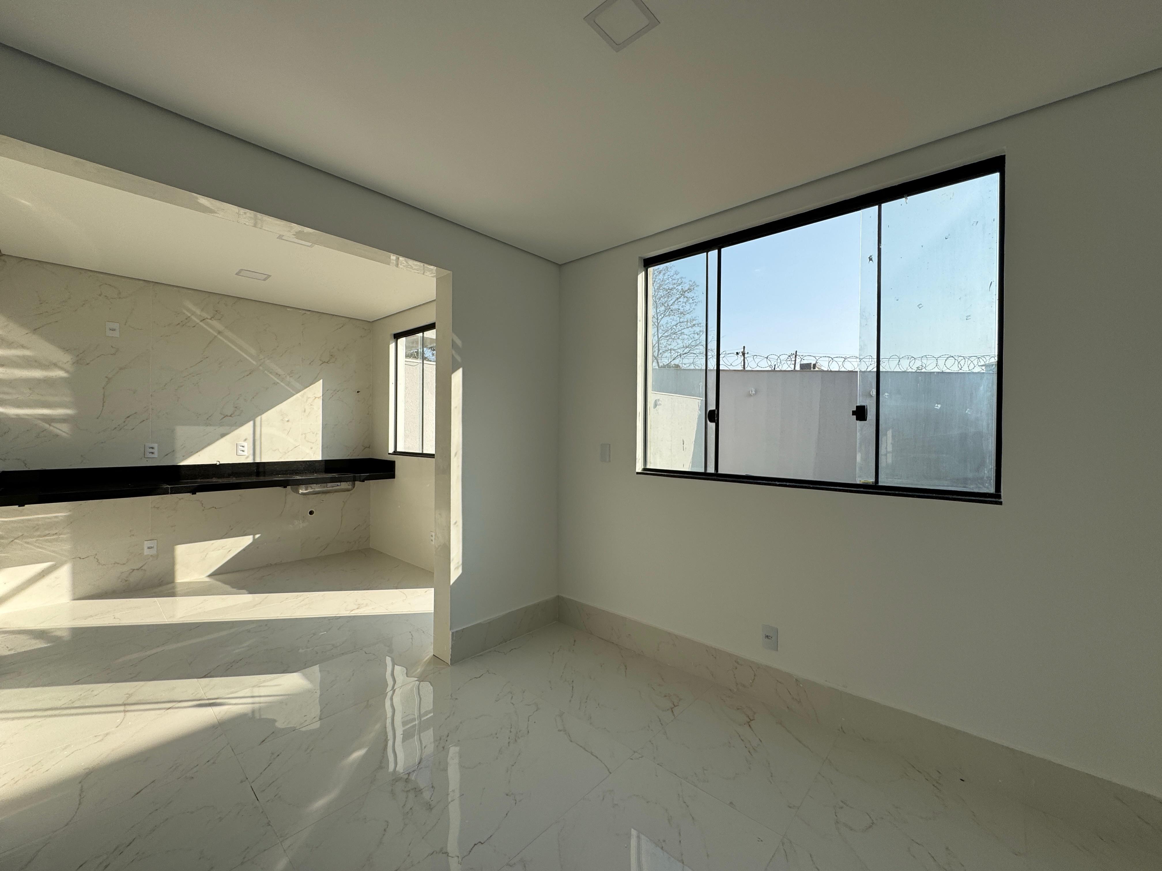 Casa à venda com 3 quartos, 220m² - Foto 8