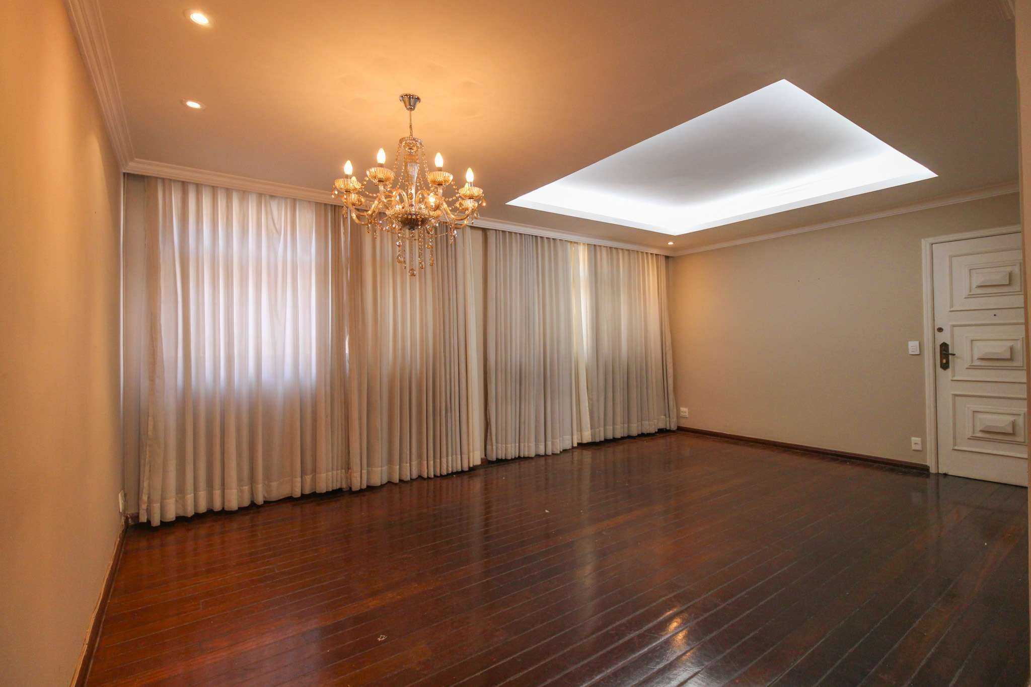 Apartamento à venda com 3 quartos, 150m² - Foto 2